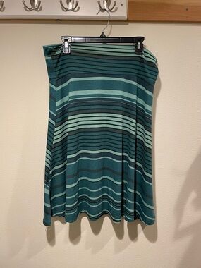 LuLaRoe Azure Skirt Sz XL. Green and black striped